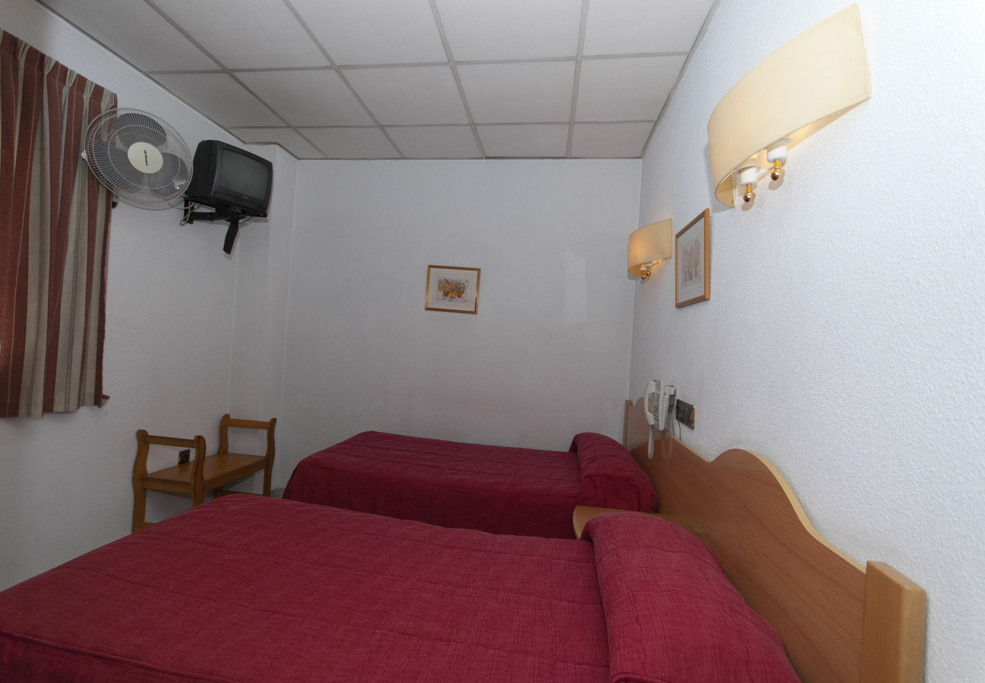 Hostal Goyma II San Fernando De Henares Esterno foto